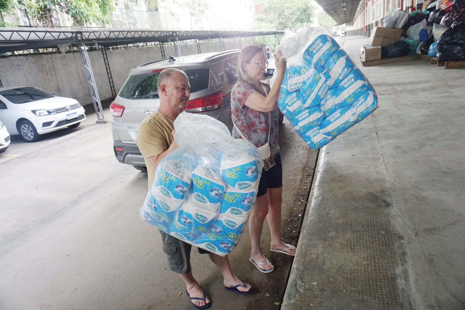 Fundo Social de São Paulo registra as primeiras doações para as vítimas das chuvas no litoral norte